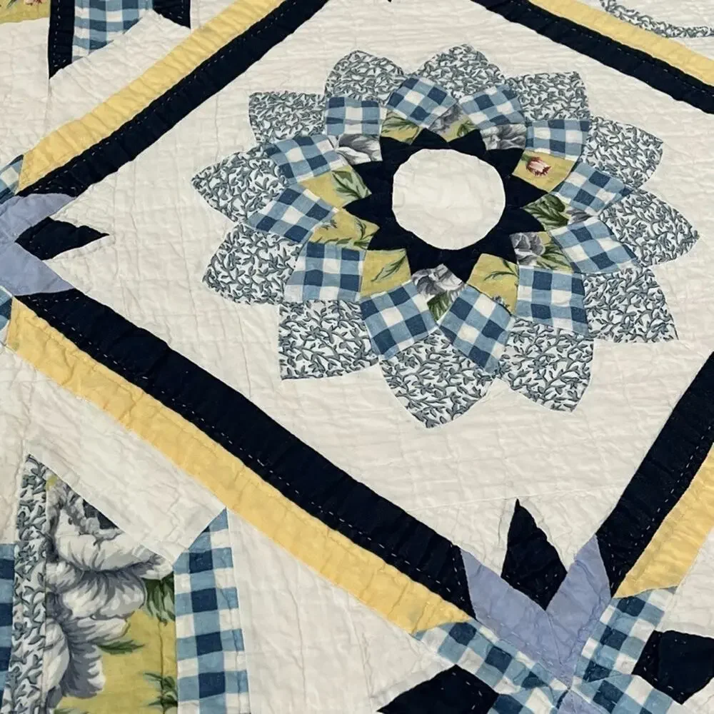 Vintage Cotton Size Quilt Gingham Pitchers & Floral Patchwork 100x90